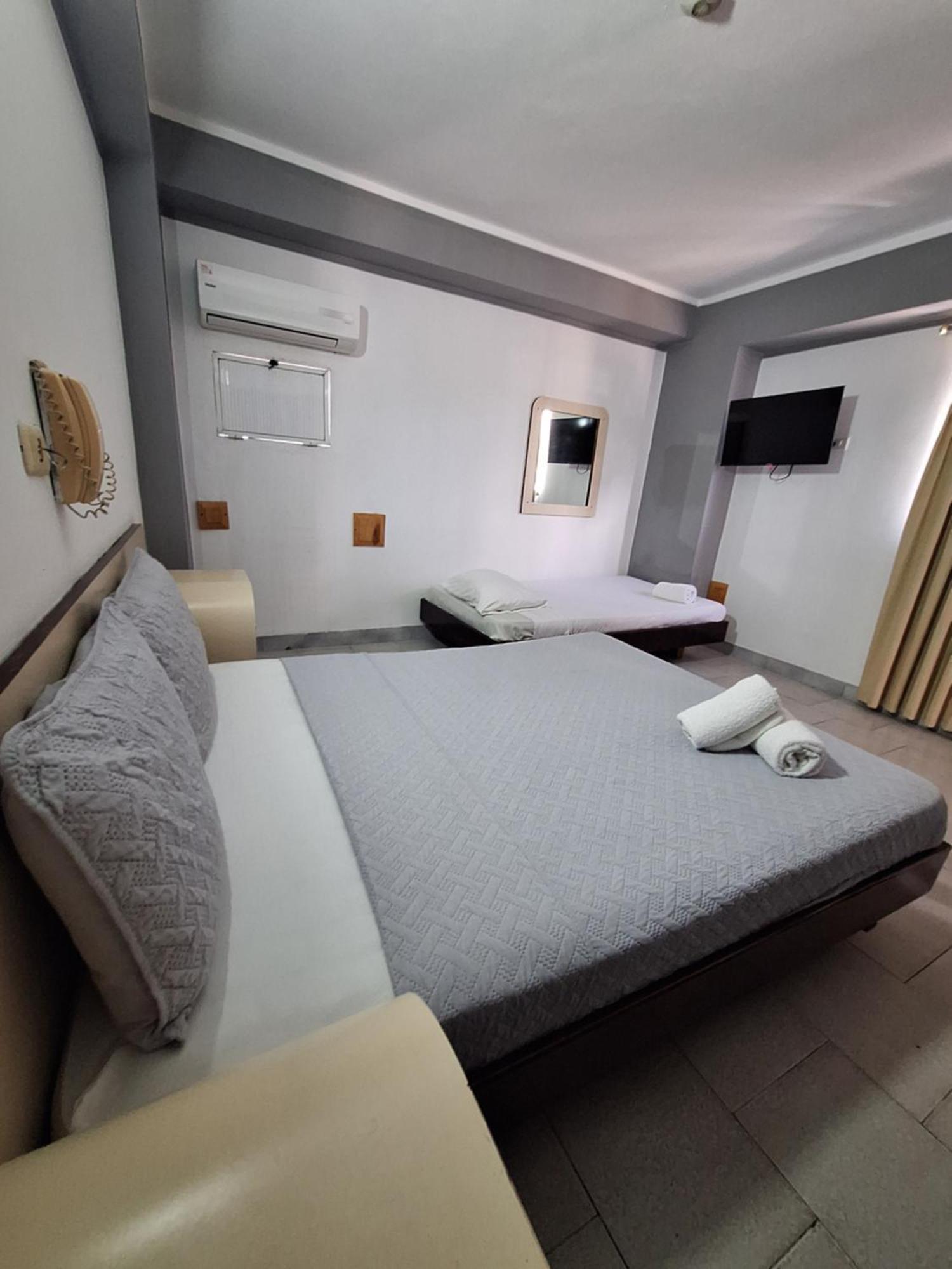 Hotel Jupiter El Morro de Barcelona Buitenkant foto